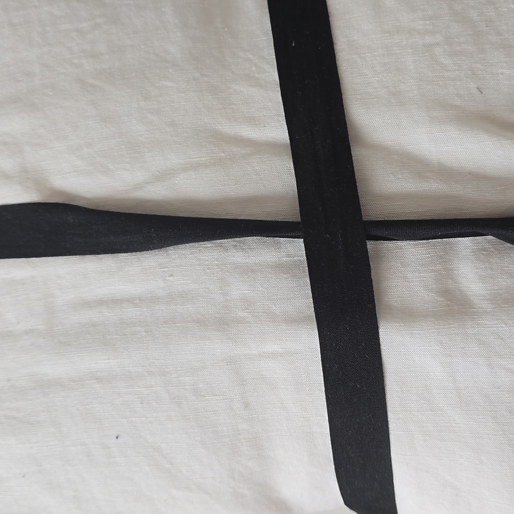 West Elm Signature TENCELtm Linen Sheet Set, King ,White, Retail Price $299.00US - Picture 13 of 16